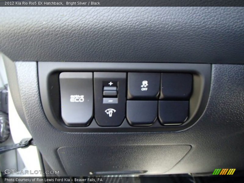 Bright Silver / Black 2012 Kia Rio Rio5 EX Hatchback