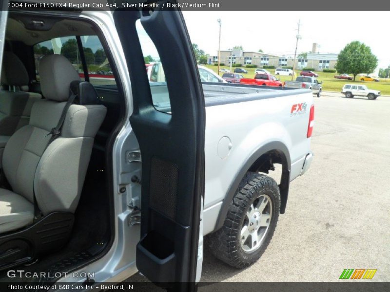 Silver Metallic / Black/Medium Flint 2004 Ford F150 FX4 Regular Cab 4x4