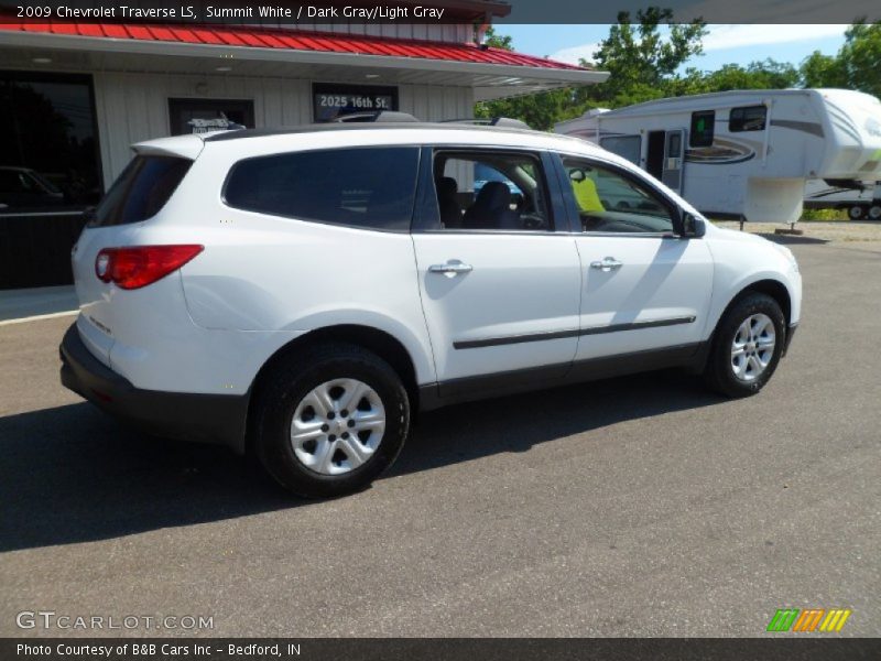 Summit White / Dark Gray/Light Gray 2009 Chevrolet Traverse LS
