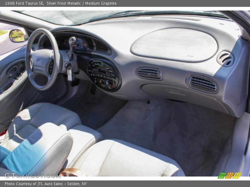 Silver Frost Metallic / Medium Graphite 1998 Ford Taurus SE