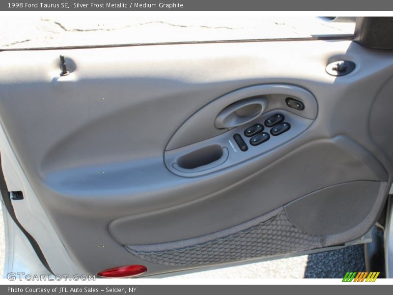 Door Panel of 1998 Taurus SE