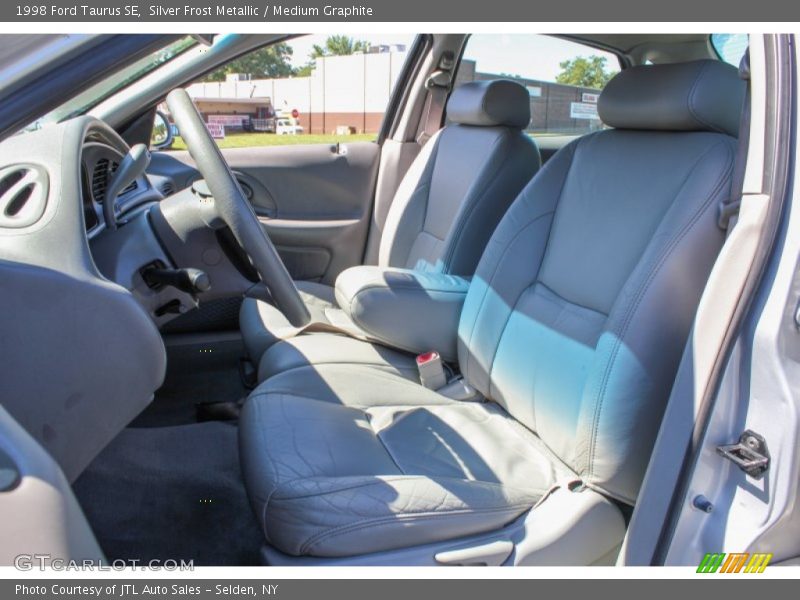 Front Seat of 1998 Taurus SE