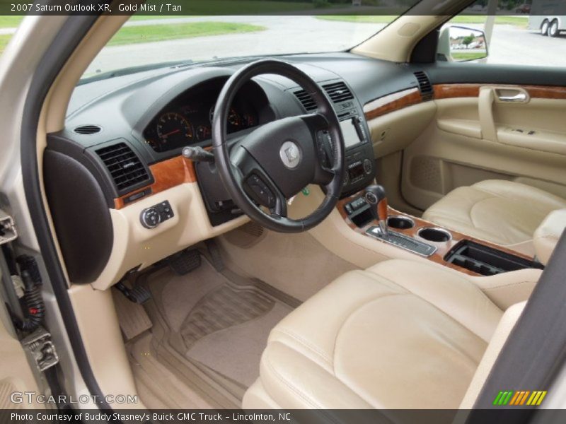 Gold Mist / Tan 2007 Saturn Outlook XR