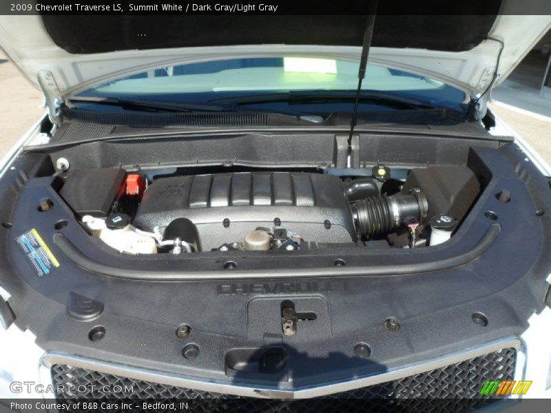 Summit White / Dark Gray/Light Gray 2009 Chevrolet Traverse LS