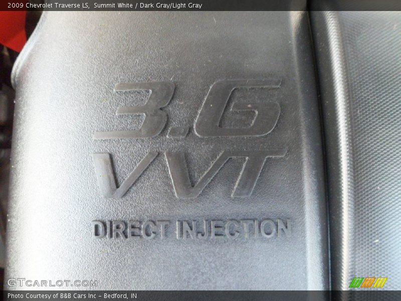 Summit White / Dark Gray/Light Gray 2009 Chevrolet Traverse LS