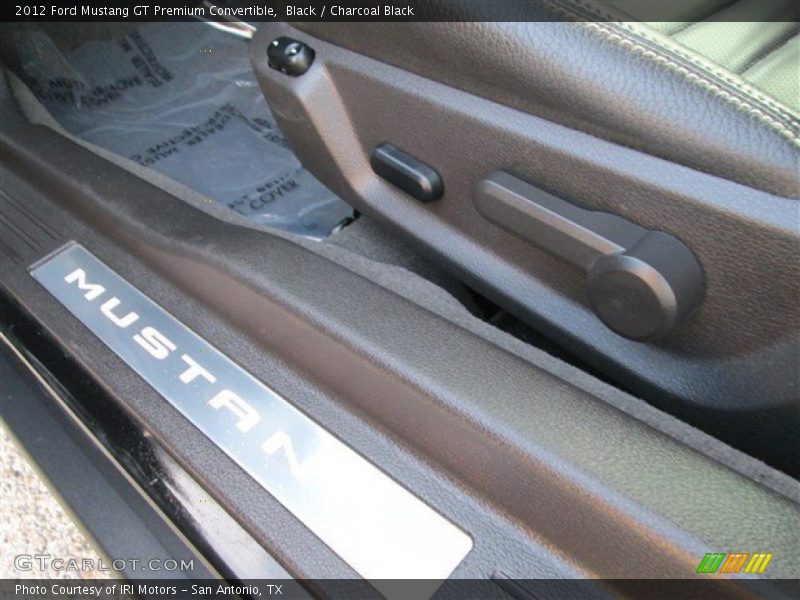 Black / Charcoal Black 2012 Ford Mustang GT Premium Convertible