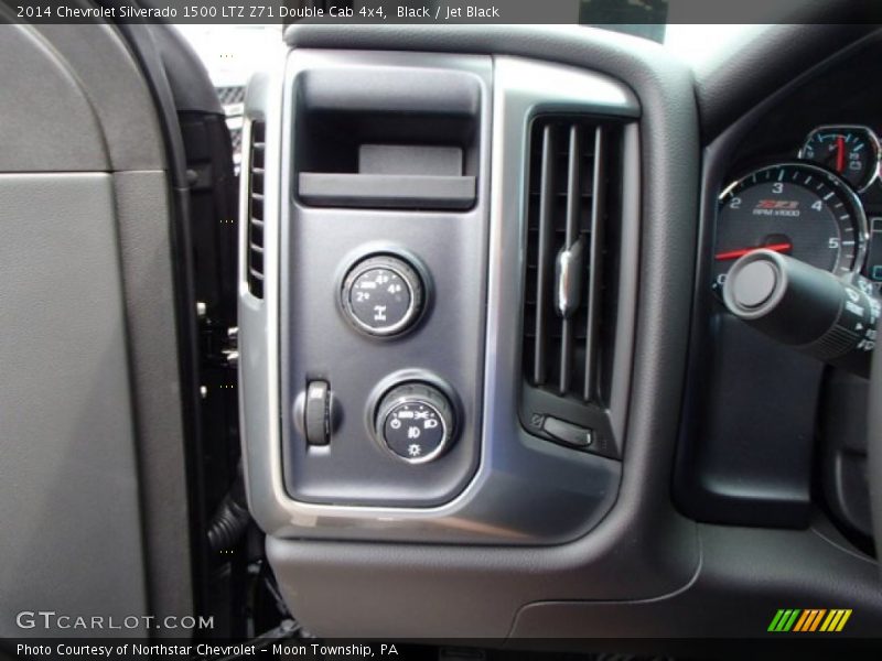 Black / Jet Black 2014 Chevrolet Silverado 1500 LTZ Z71 Double Cab 4x4