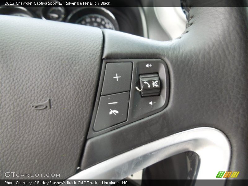 Silver Ice Metallic / Black 2013 Chevrolet Captiva Sport LS
