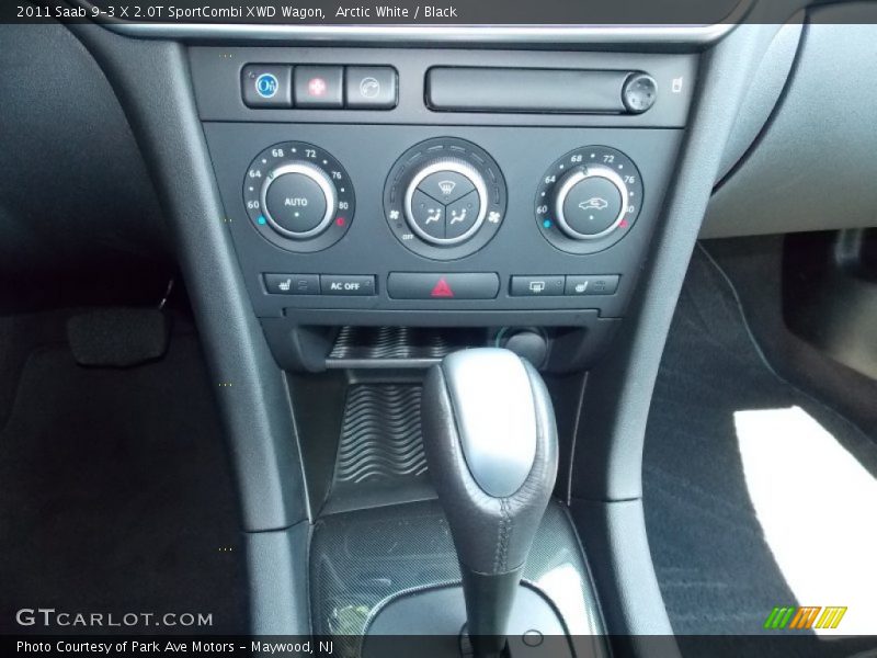 Controls of 2011 9-3 X 2.0T SportCombi XWD Wagon
