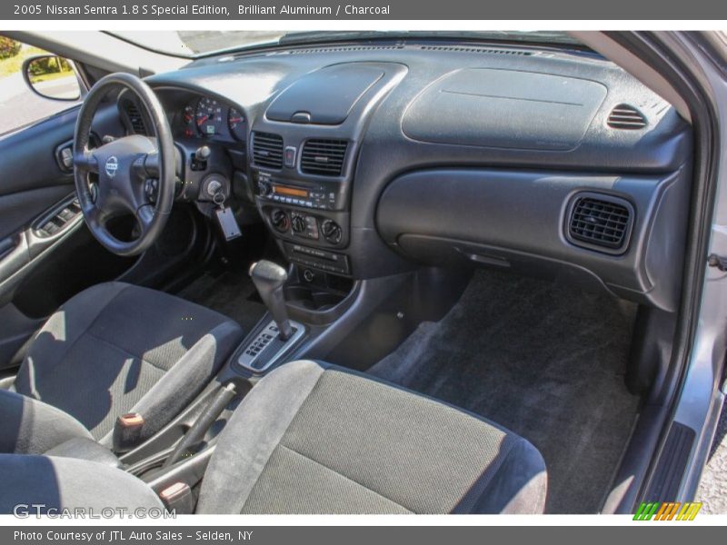 Brilliant Aluminum / Charcoal 2005 Nissan Sentra 1.8 S Special Edition