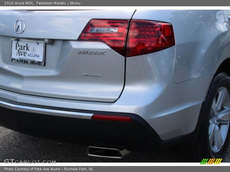 Palladium Metallic / Ebony 2010 Acura MDX