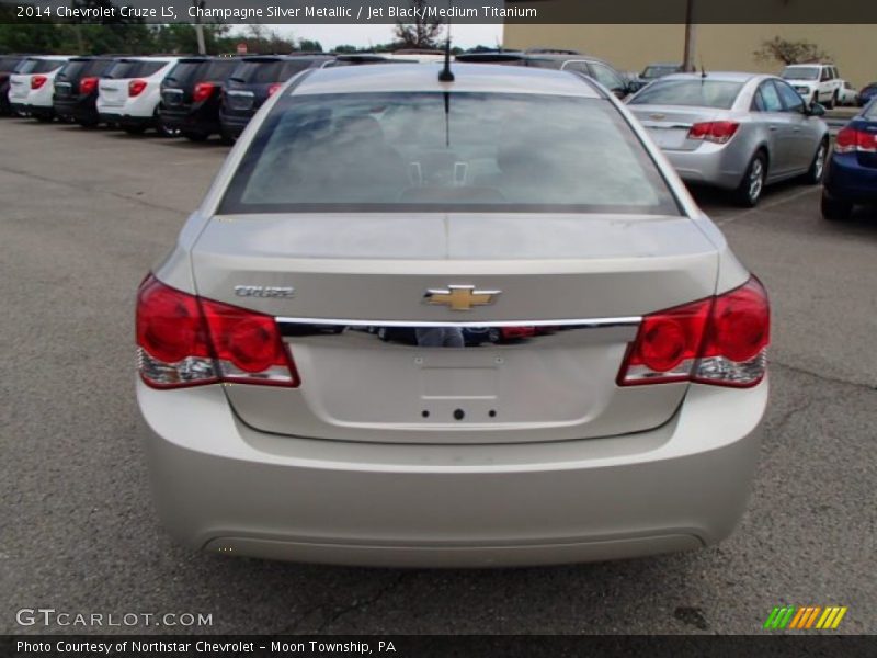 Champagne Silver Metallic / Jet Black/Medium Titanium 2014 Chevrolet Cruze LS
