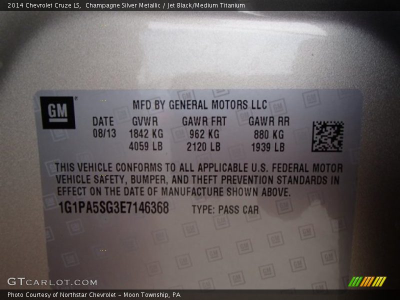 Champagne Silver Metallic / Jet Black/Medium Titanium 2014 Chevrolet Cruze LS