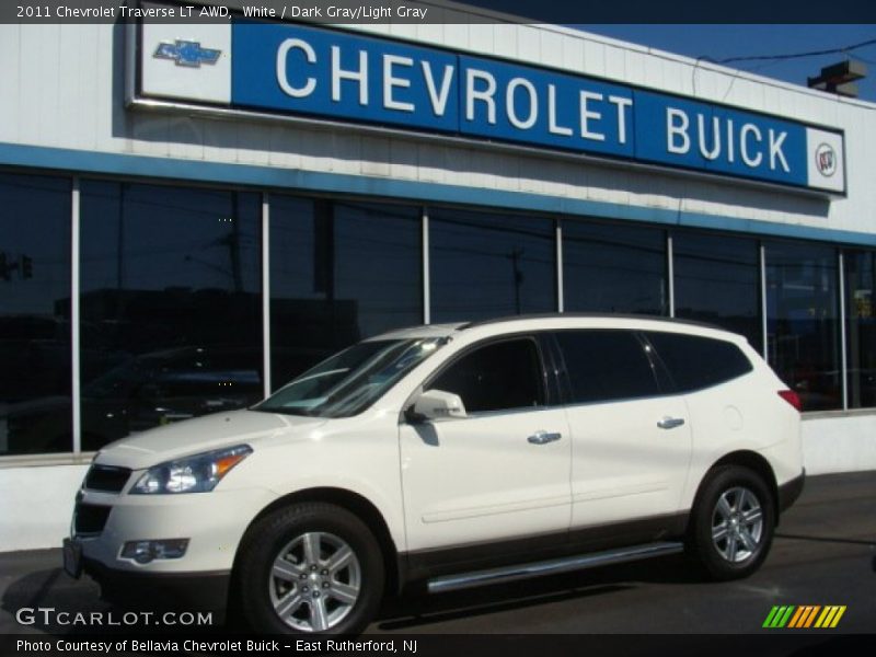 White / Dark Gray/Light Gray 2011 Chevrolet Traverse LT AWD