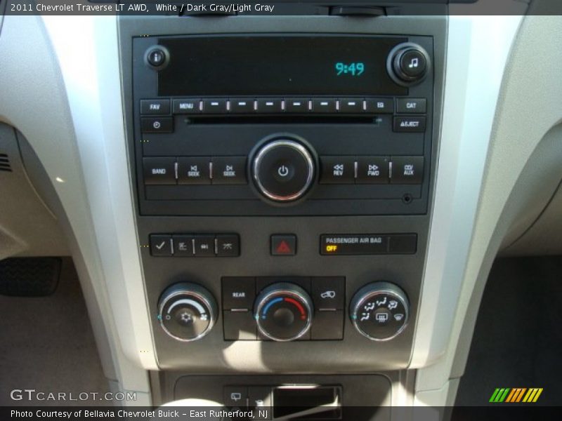 White / Dark Gray/Light Gray 2011 Chevrolet Traverse LT AWD