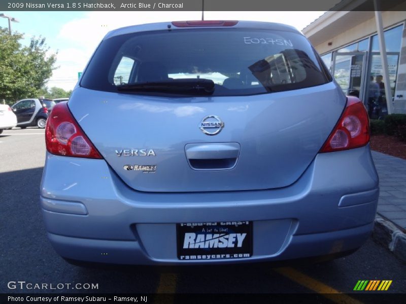 Arctic Blue / Charcoal 2009 Nissan Versa 1.8 S Hatchback