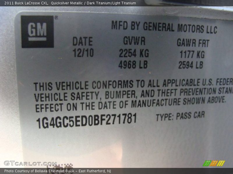Quicksilver Metallic / Dark Titanium/Light Titanium 2011 Buick LaCrosse CXL