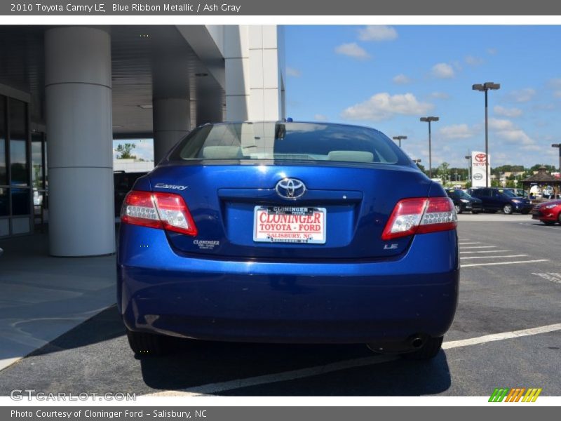 Blue Ribbon Metallic / Ash Gray 2010 Toyota Camry LE