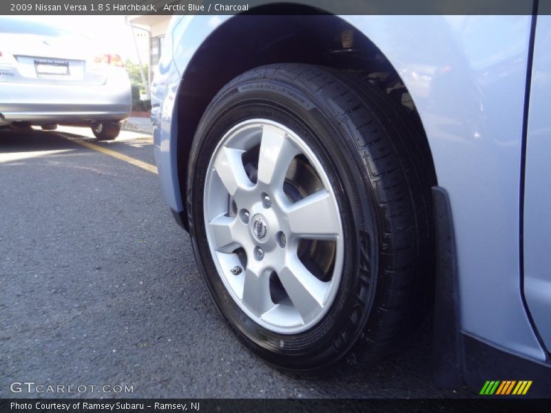 Arctic Blue / Charcoal 2009 Nissan Versa 1.8 S Hatchback