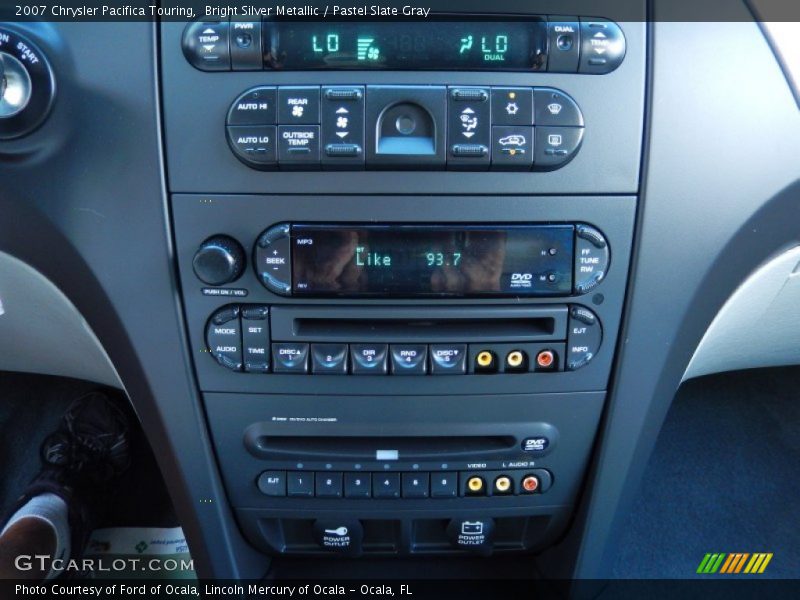 Bright Silver Metallic / Pastel Slate Gray 2007 Chrysler Pacifica Touring