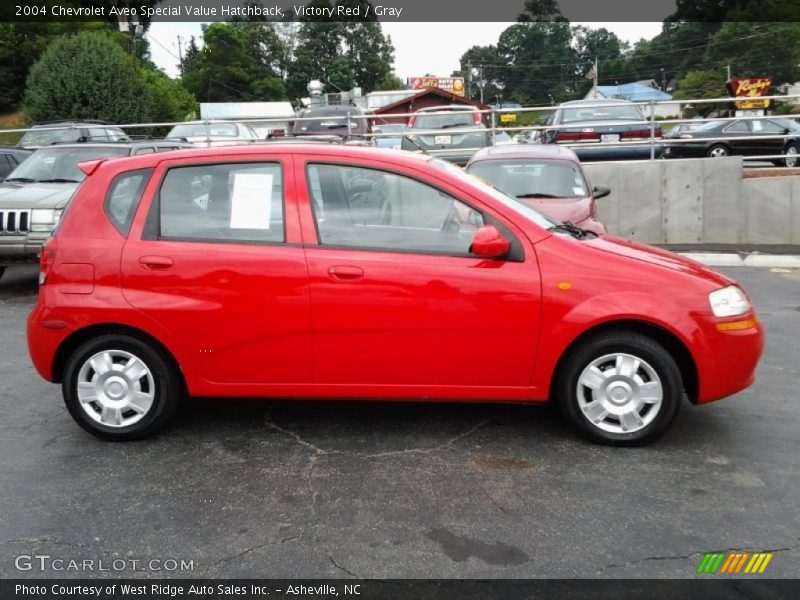 Victory Red / Gray 2004 Chevrolet Aveo Special Value Hatchback