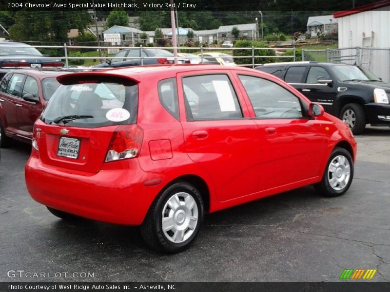 Victory Red / Gray 2004 Chevrolet Aveo Special Value Hatchback
