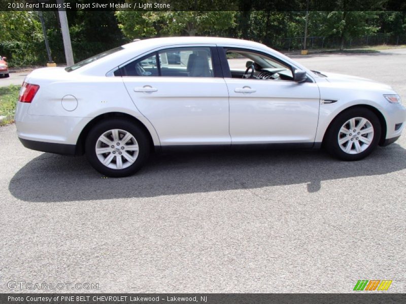 Ingot Silver Metallic / Light Stone 2010 Ford Taurus SE
