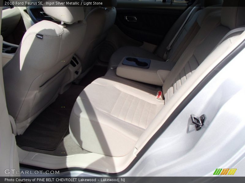 Ingot Silver Metallic / Light Stone 2010 Ford Taurus SE