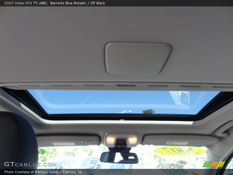 Barrents Blue Metallic / Off Black 2007 Volvo V50 T5 AWD