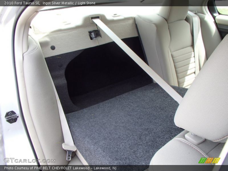 Ingot Silver Metallic / Light Stone 2010 Ford Taurus SE