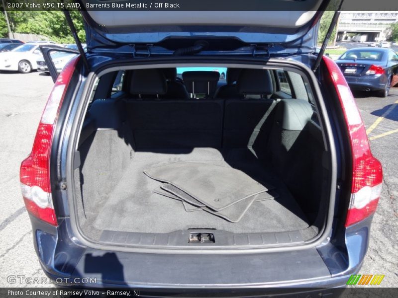 Barrents Blue Metallic / Off Black 2007 Volvo V50 T5 AWD