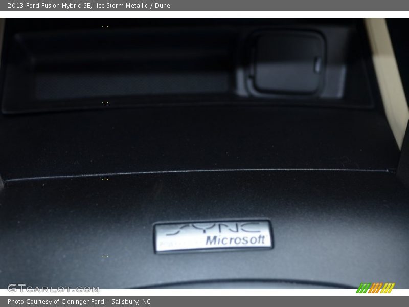 Ice Storm Metallic / Dune 2013 Ford Fusion Hybrid SE