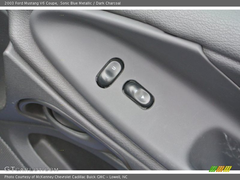 Sonic Blue Metallic / Dark Charcoal 2003 Ford Mustang V6 Coupe