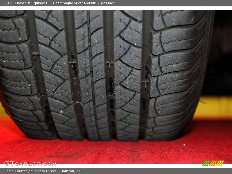 Champagne Silver Metallic / Jet Black 2013 Chevrolet Equinox LS