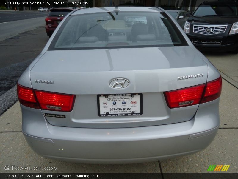 Radiant Silver / Gray 2010 Hyundai Sonata GLS