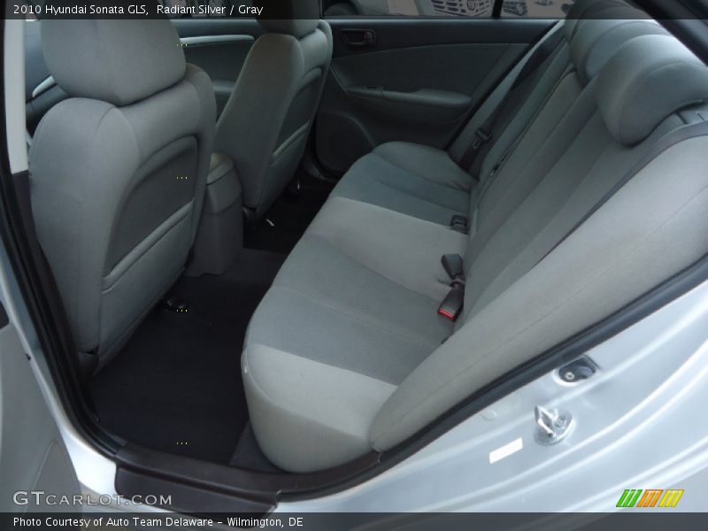 Radiant Silver / Gray 2010 Hyundai Sonata GLS