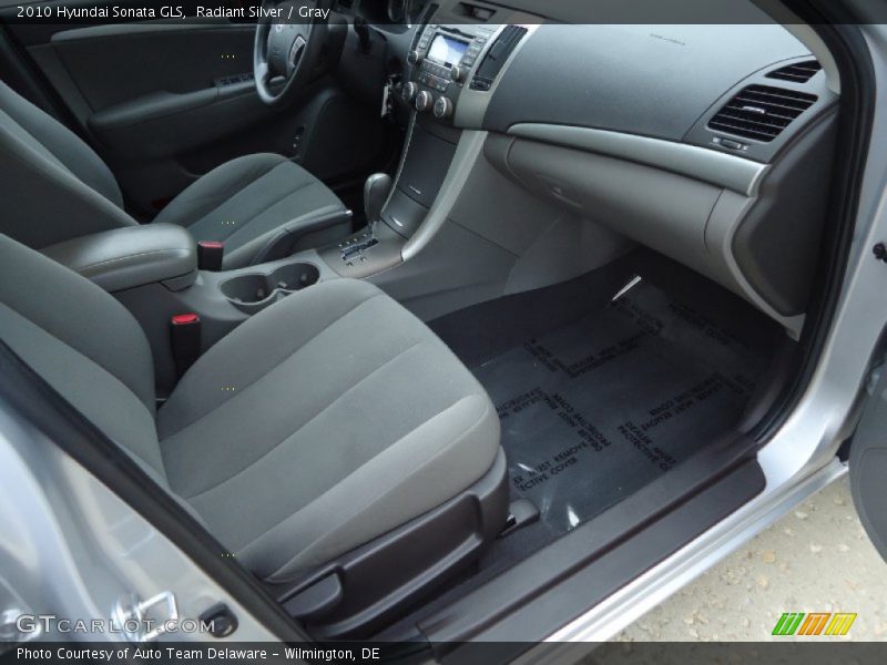 Radiant Silver / Gray 2010 Hyundai Sonata GLS
