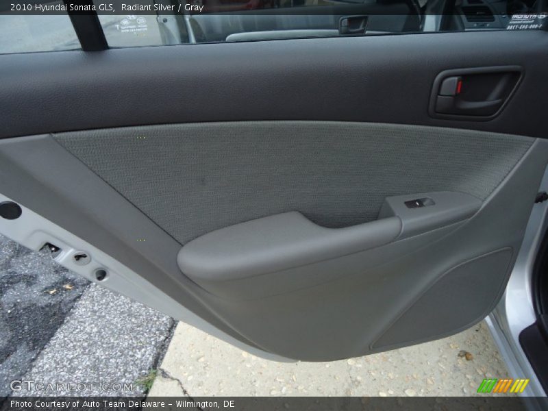 Radiant Silver / Gray 2010 Hyundai Sonata GLS