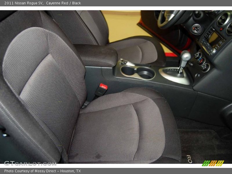 Cayenne Red / Black 2011 Nissan Rogue SV