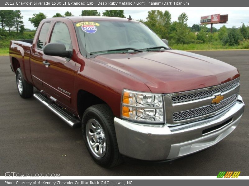 Front 3/4 View of 2013 Silverado 1500 LT Extended Cab