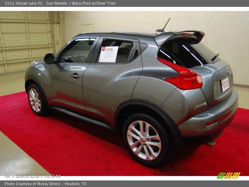 Gun Metallic / Black/Red w/Silver Trim 2011 Nissan Juke SV