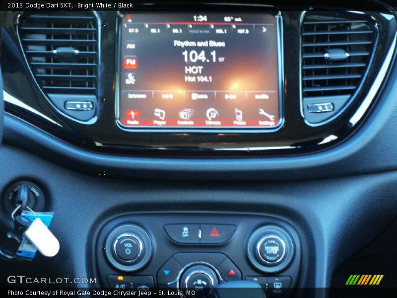 Bright White / Black 2013 Dodge Dart SXT