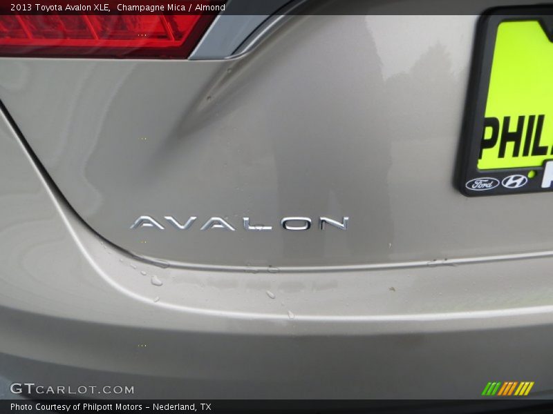 Champagne Mica / Almond 2013 Toyota Avalon XLE