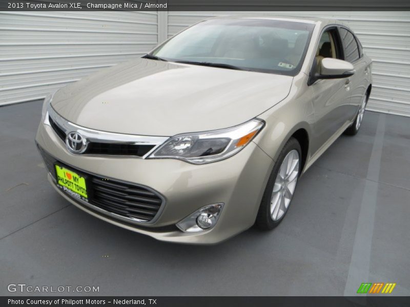 Champagne Mica / Almond 2013 Toyota Avalon XLE