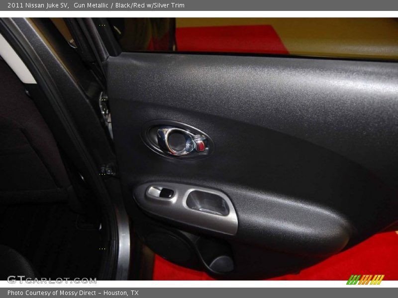 Gun Metallic / Black/Red w/Silver Trim 2011 Nissan Juke SV