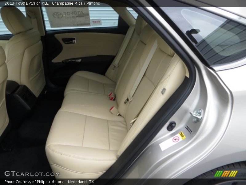 Champagne Mica / Almond 2013 Toyota Avalon XLE