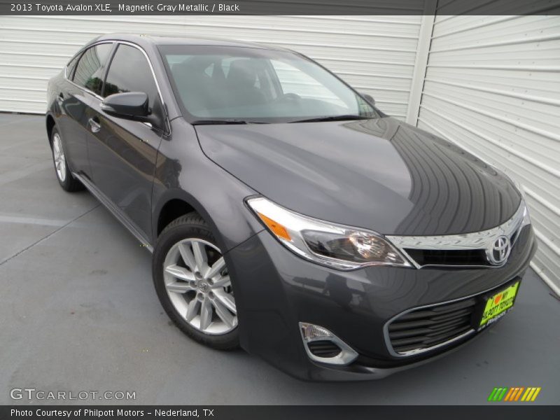 Magnetic Gray Metallic / Black 2013 Toyota Avalon XLE