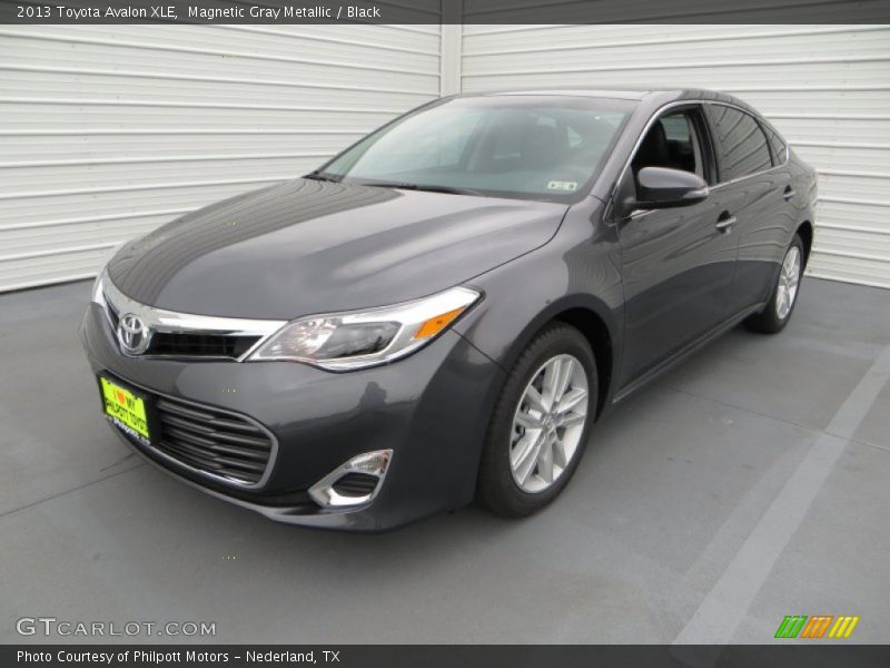 Magnetic Gray Metallic / Black 2013 Toyota Avalon XLE