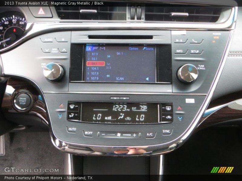 Magnetic Gray Metallic / Black 2013 Toyota Avalon XLE