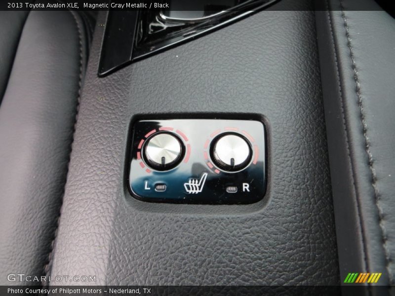 Magnetic Gray Metallic / Black 2013 Toyota Avalon XLE